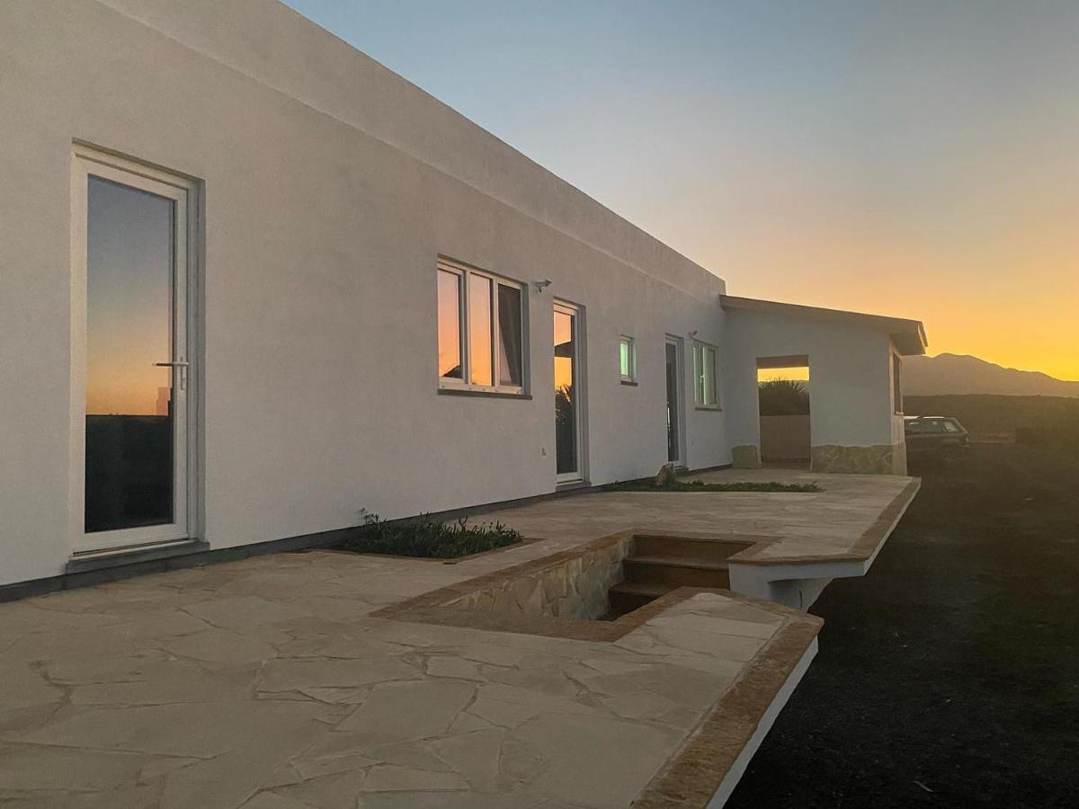 Villa Verano Apartamentos Compartidos Villaverde La Oliva Luaran gambar